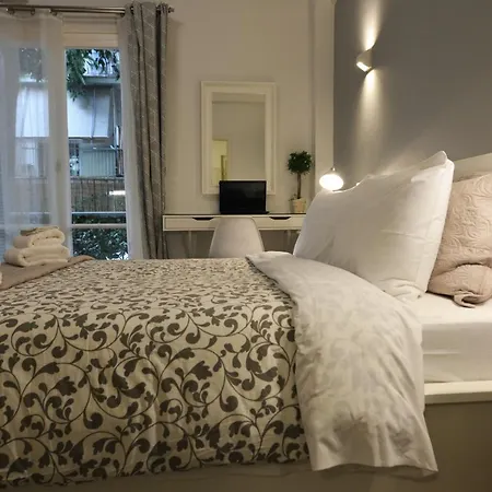 Stylish In Kolonaki Appartement *